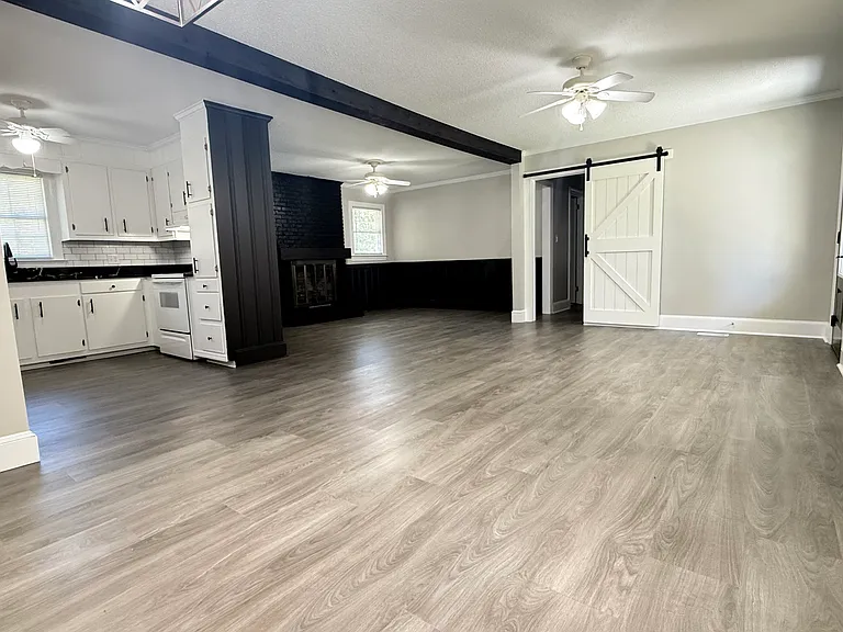 209 Harmony St — Photo 16