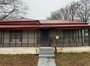 228 Rose Ave, Woodbury, GA 30293