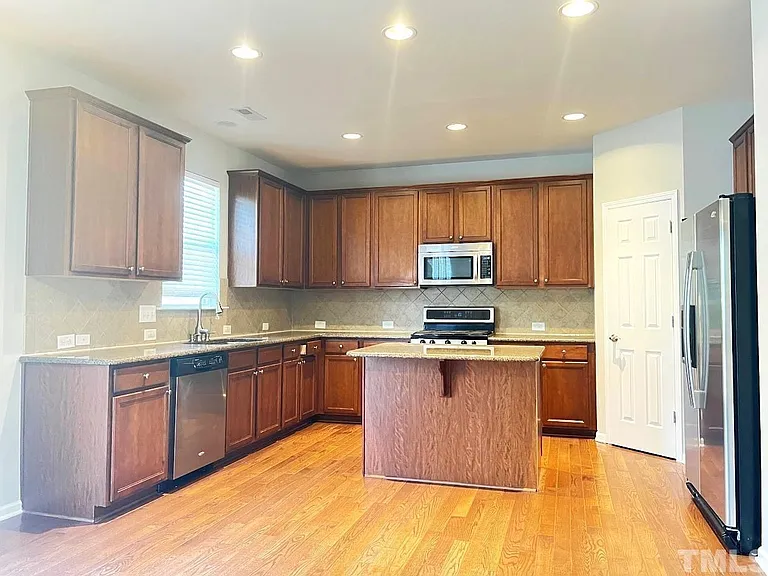 1209 Justice Walk Ave — Photo 5