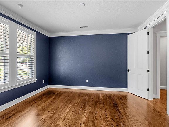 4th image of 9244 Shoal Creek Dr