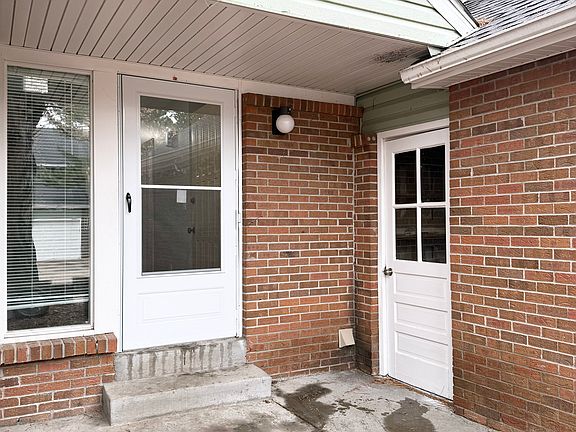 3rd image of 1708 Elis Cir