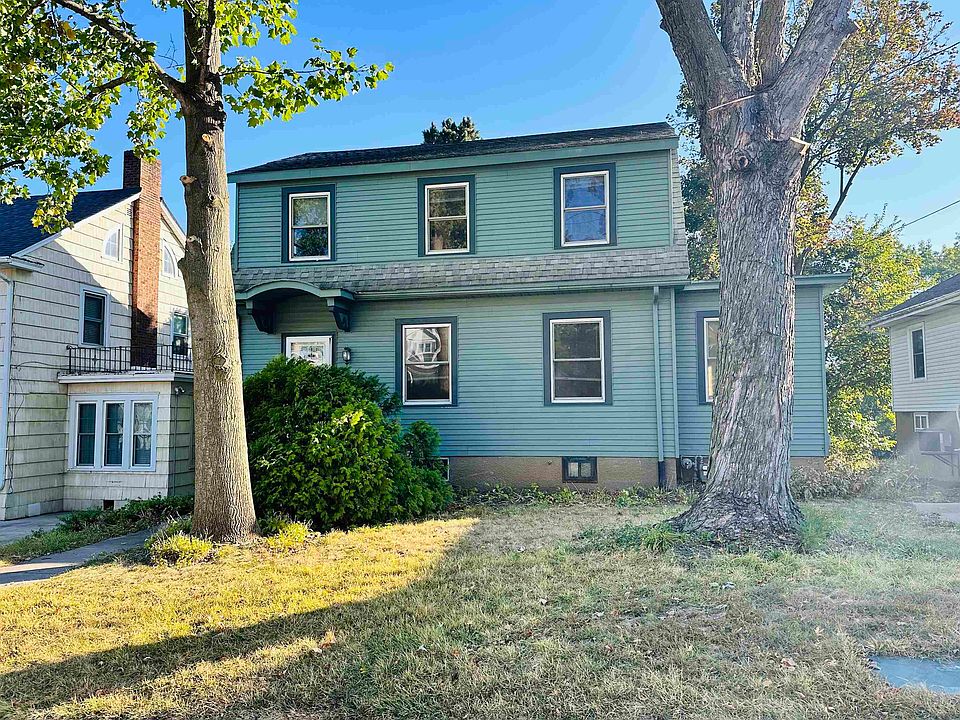 1st image of 1890 Alta Vista St