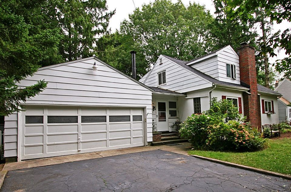 1st image of 946 Gaywood Ln