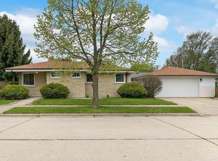 1424 19th St, Kenosha, WI 53140