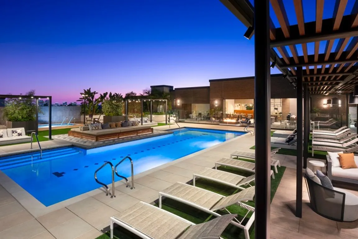 The Aqua Deck Rooftop Pool