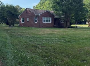 7426 Boydton Plank Rd, Petersburg, VA 23803