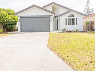 5807 W Tenaya Ave, Fresno, CA 93722