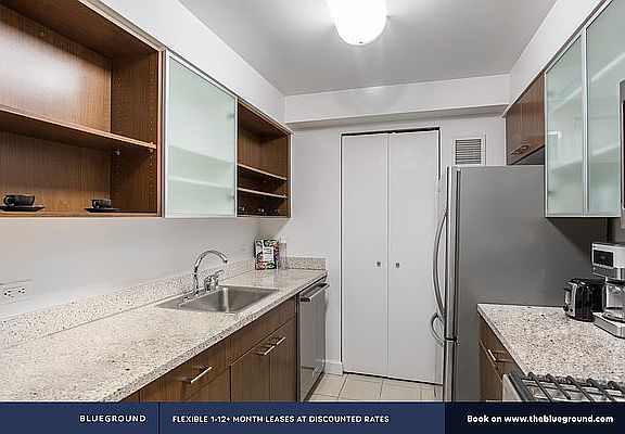 5th image of 130 W 15th St APT 3R