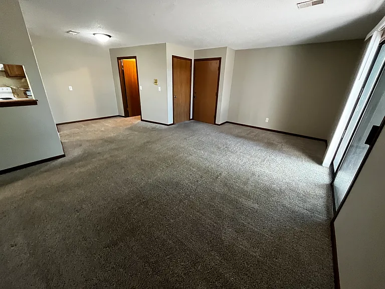 709 Fieldstone Ct #19 — Photo 8