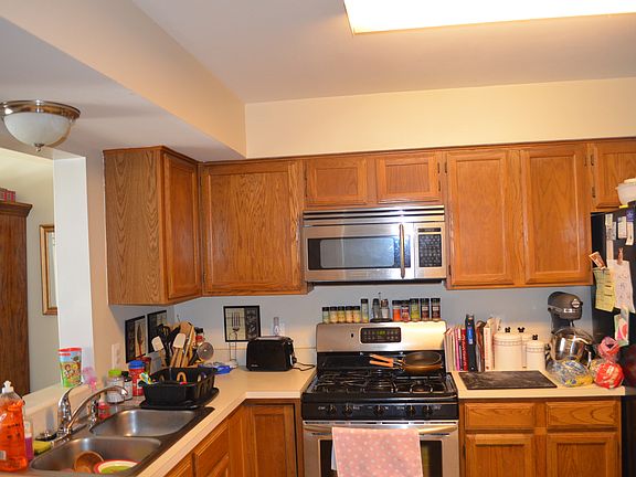 4th image of 506 Batley Ct