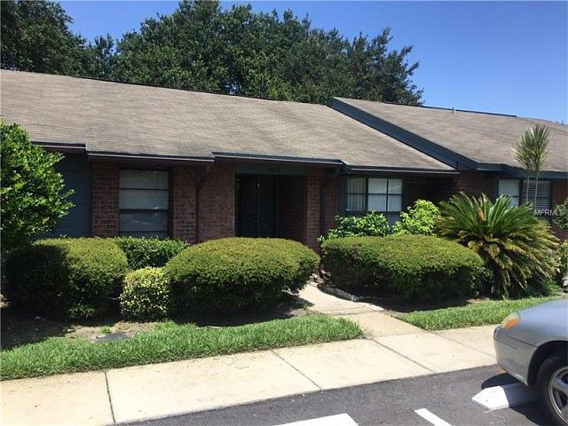 1st image of 2922 Squire Oak Ct