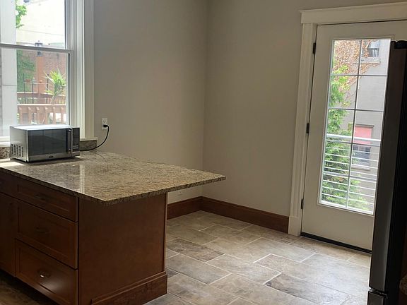 5th image of 1133 Belvedere St #2