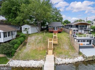 446 Carvel Beach Rd, Baltimore, MD 21226