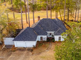 415 Woodlands Cir, Brandon, MS 39047