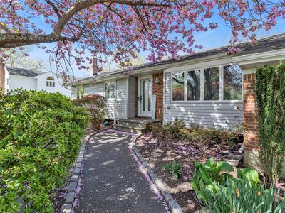 4 Kenny Street, Hauppauge, NY, 11788