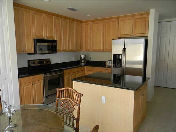 4th image of 89 Vivante Blvd Building 21