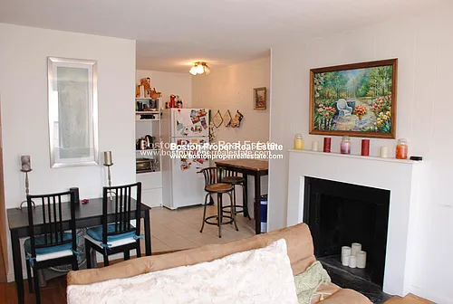 379 Marlborough St #3 Photo 1