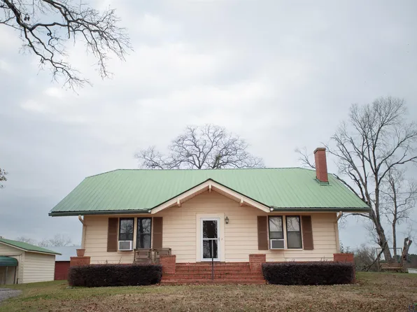 445 Fm 699, Center, TX 75935