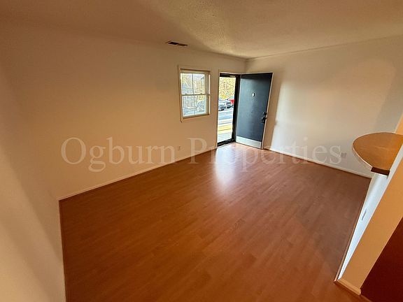 3rd image of 1310 Brookstown Ave APT 7