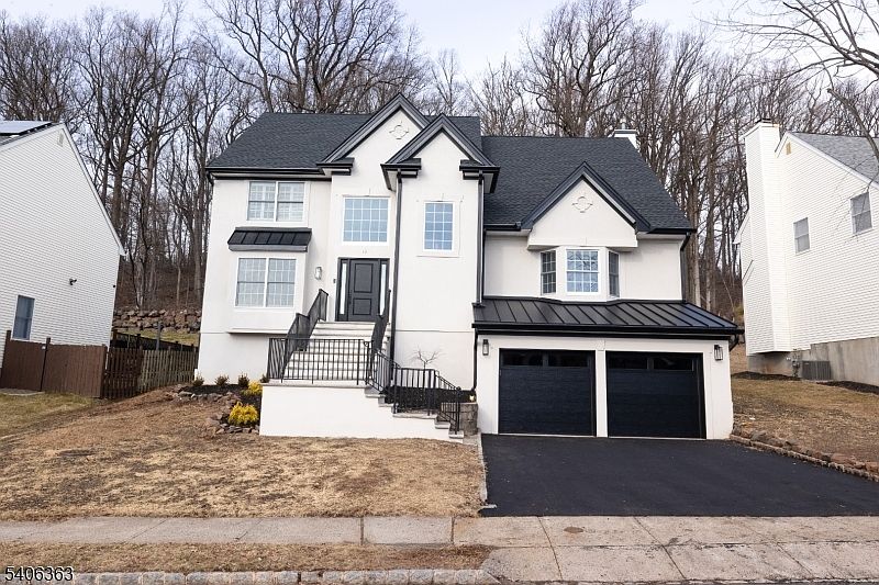 1st image of 13 Sycamore Way