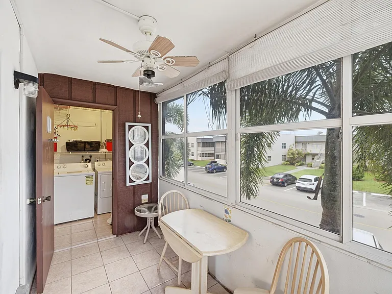 519 Burgundy St #K — Photo 22