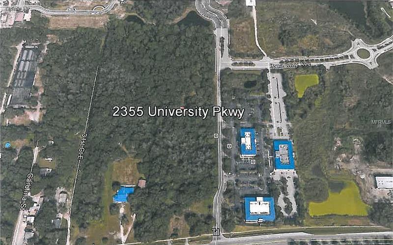1st image of 2347 University Pkwy