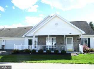 2166 Knob Hill Rd, York, PA 17403