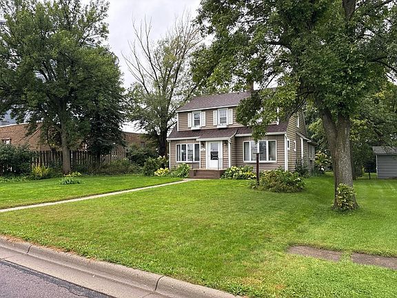 2nd image of 132 NW 3rd St