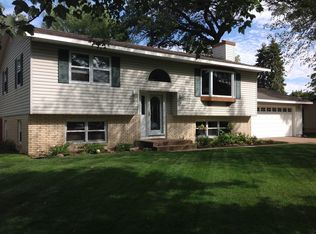 26641 Feriday Ave, Wyoming, MN 55092