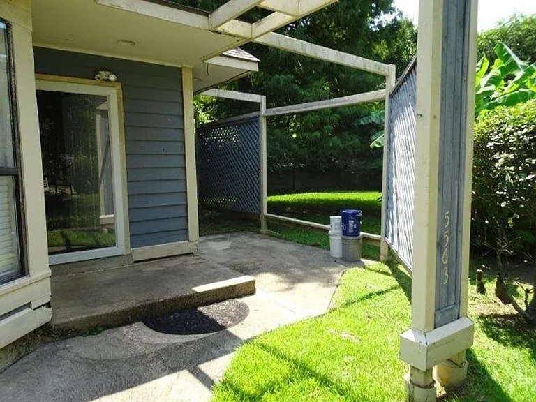 5563 Downing St — Photo 1