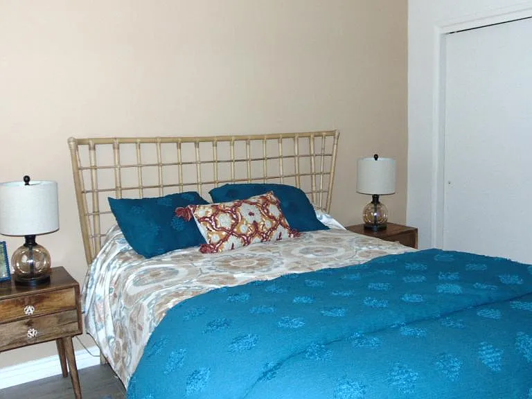 831 W Paseo Del Prado — Photo 9