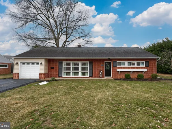 40 Stanley Ave, Landisville, PA 17538