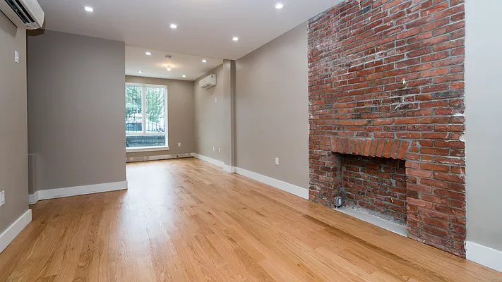 Rented by Nooklyn NYC LLC | media 18