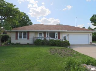 203 Fandel Rd, Metamora, IL 61548
