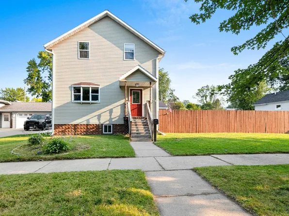 445 Congress St, Oconto, WI 54153