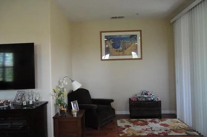 2112 Lindsey Ct — Photo 7