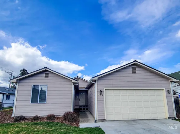 740 10th St, Clarkston, WA 99403