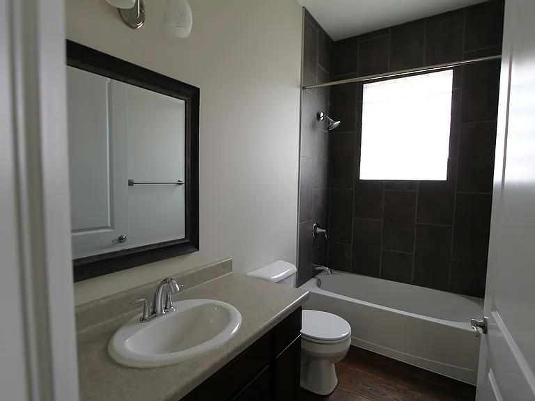 3124 S 21st St — Photo 14
