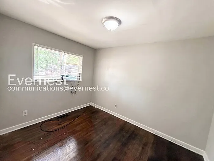 1232 Oakwood St — Photo 21