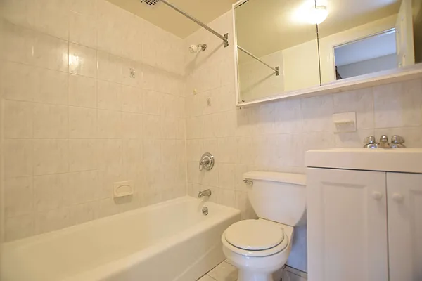 Rented by Street Realty Brokerage LLC | media 15