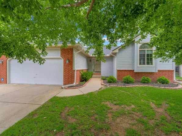 7307 W Barrington Ct, Wichita, KS 67212