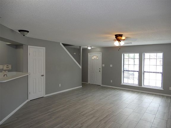 2nd image of 215 Terrace Dr