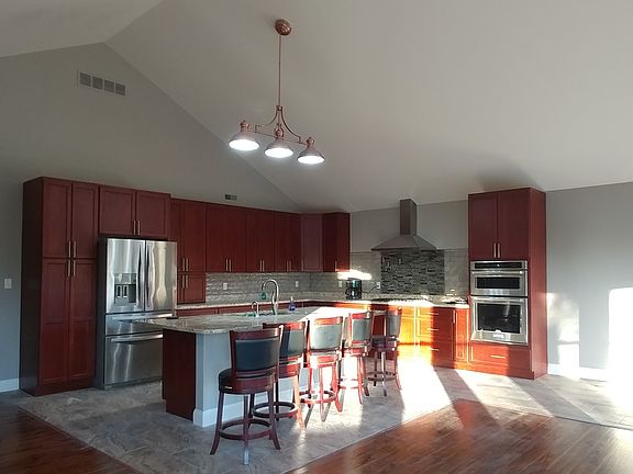 4th image of 3786 S Lakeshore Dr