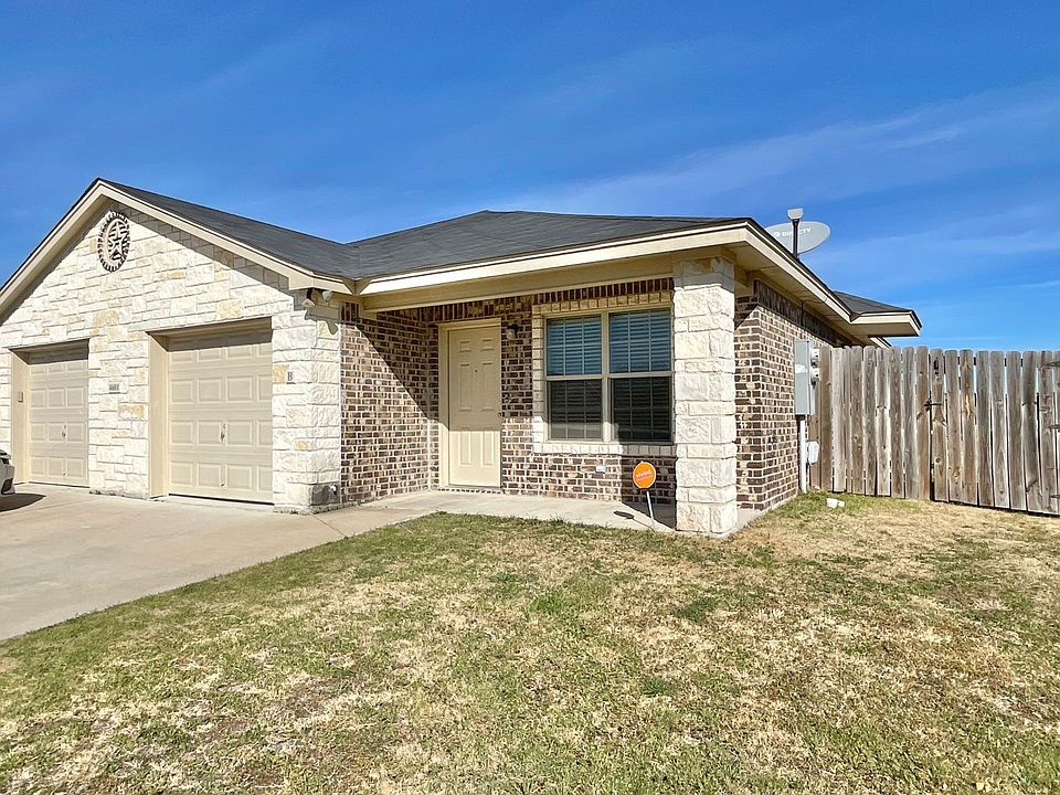 1st image of 4601 Cambridge Dr #B