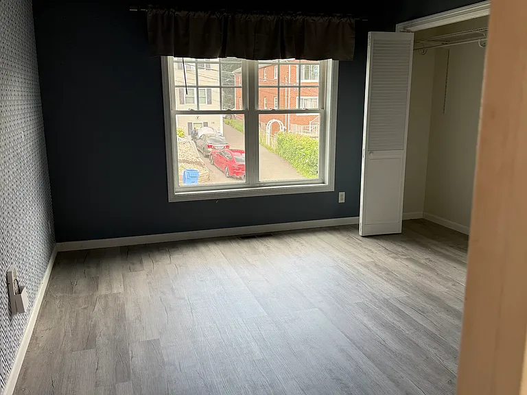 115 Thorniley St — Photo 10