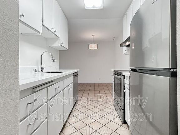 4th image of 400 Ortega Ave APT 211