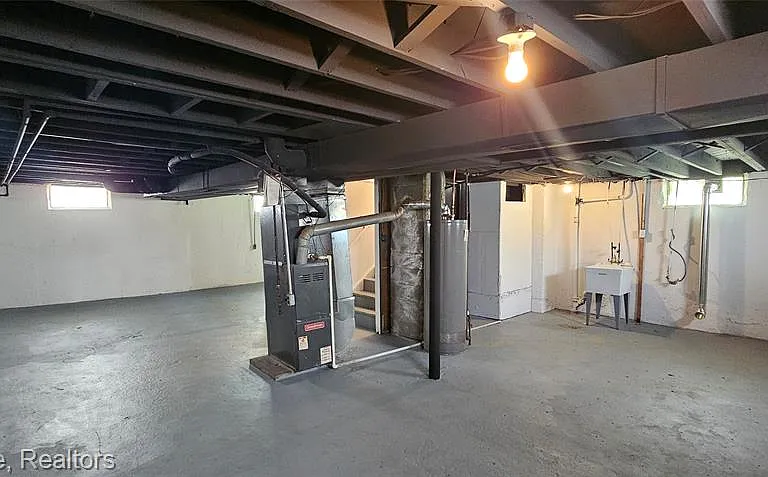 26707 Penn St — Photo 21