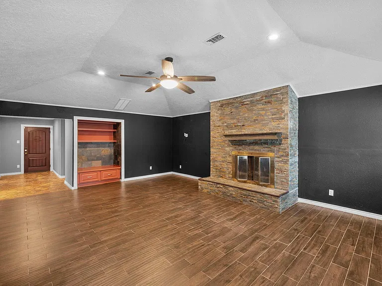 10519 Fawnview Dr — Photo 17