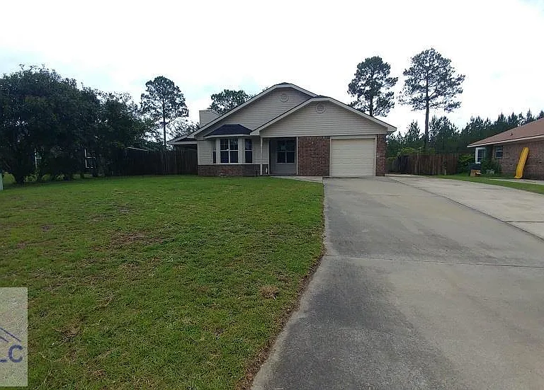 806 Malibu Dr — Photo 1