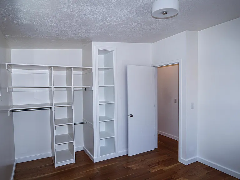 1859 E Hillcrest Ave — Photo 9